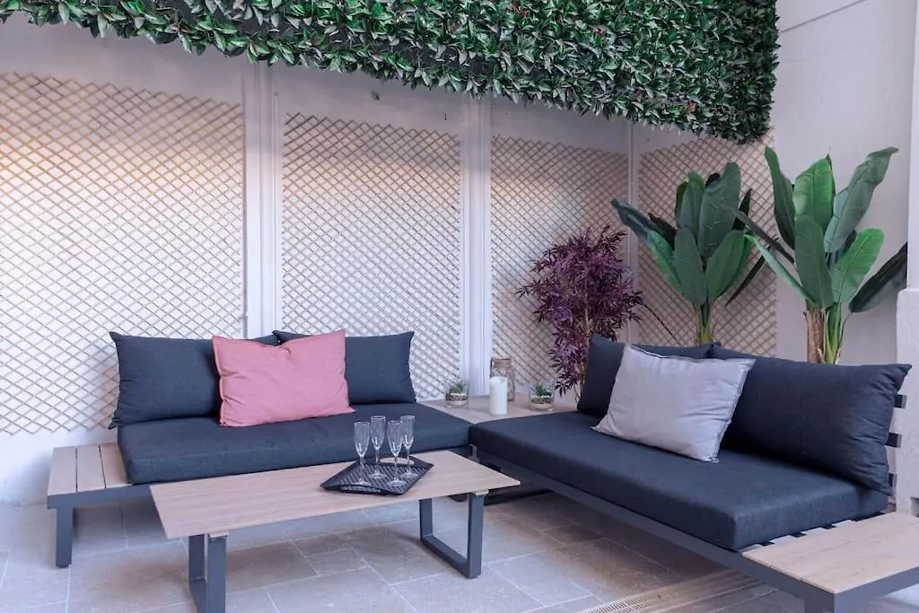 Luxury Apt With Large Terrace On Famous Rue D'Antibes! - Pasteur Apt By Halldis Cannes