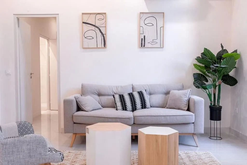 Apartment Luxury Apt With Large Terrace On Famous Rue D'Antibes! - Pasteur Apt By Halldis Cannes
