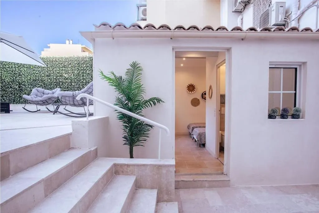 Luxury Apt With Large Terrace On Famous Rue D'Antibes! - Pasteur Apt By Halldis Cannes 0*,  France