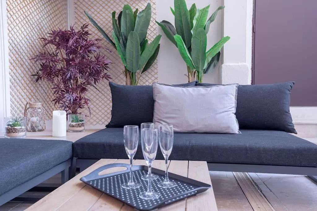 Luxury Apt With Large Terrace On Famous Rue D'Antibes! - Pasteur Apt By Halldis Cannes Apartment
