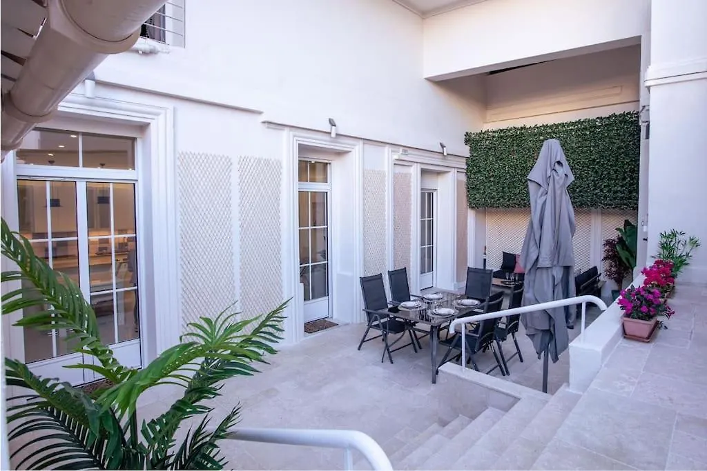 Luxury Apt With Large Terrace On Famous Rue D'Antibes! - Pasteur Apt By Halldis Cannes